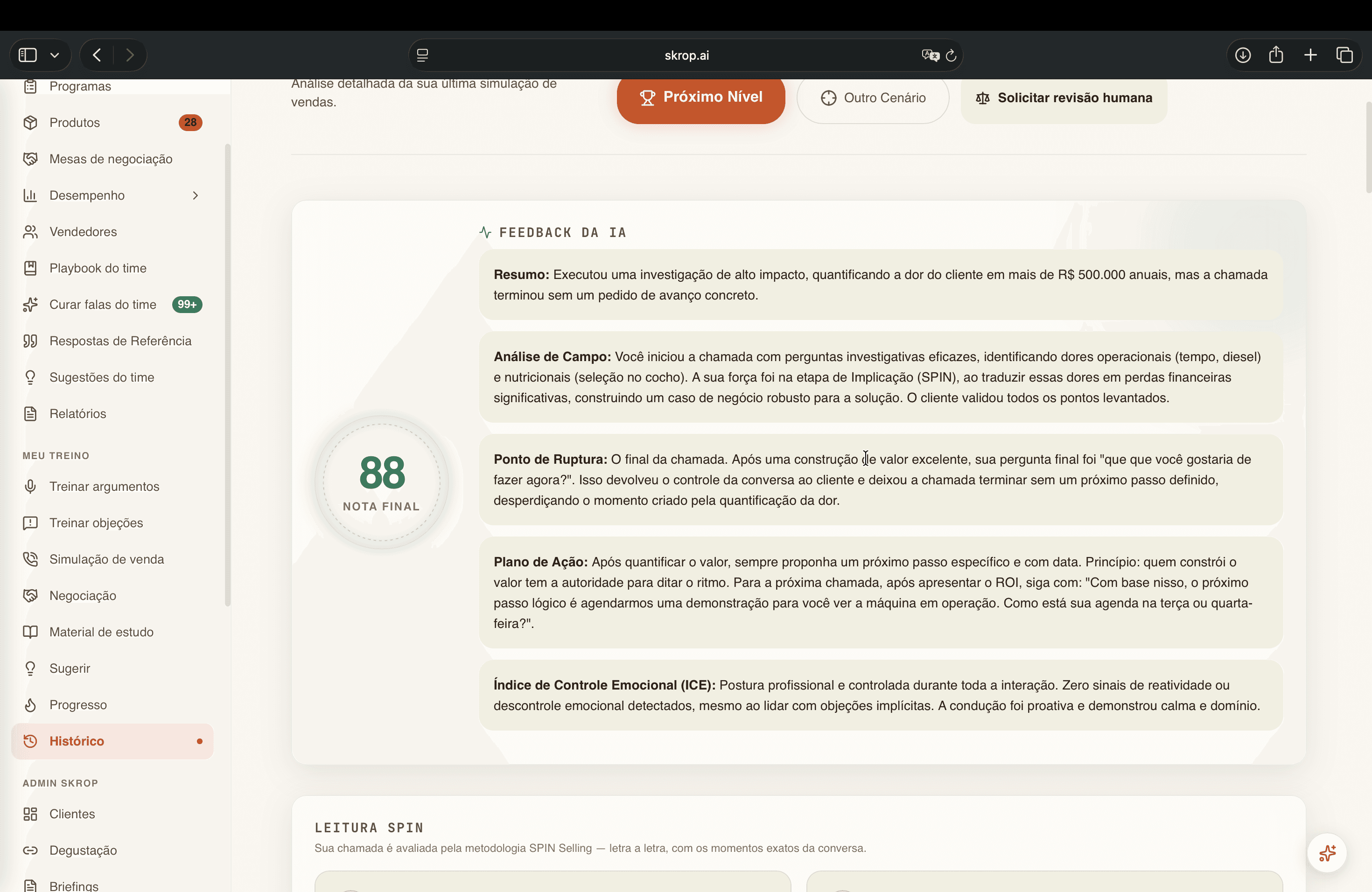 Relatório com a nota do vendedor, análise da conversa e orientações para o próximo treino.